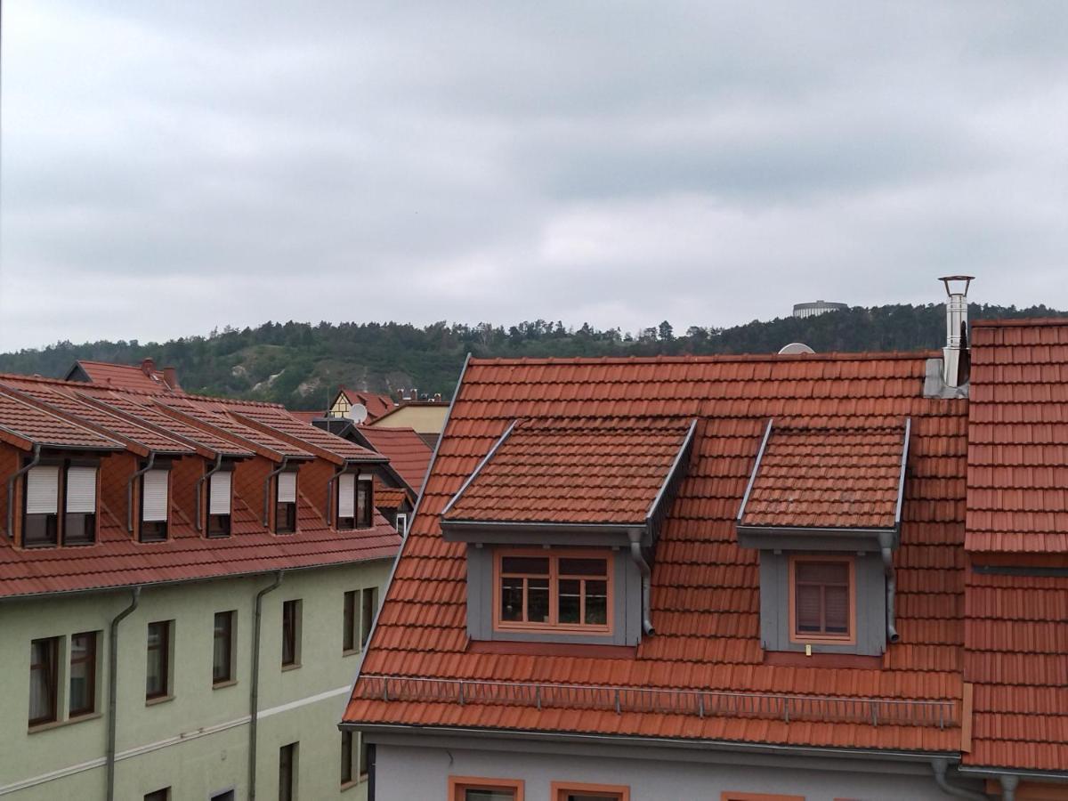 Schmal & Hoch - Willkommen Im Schmalsten Haus Von Bad Frankenhausen Kültér fotó